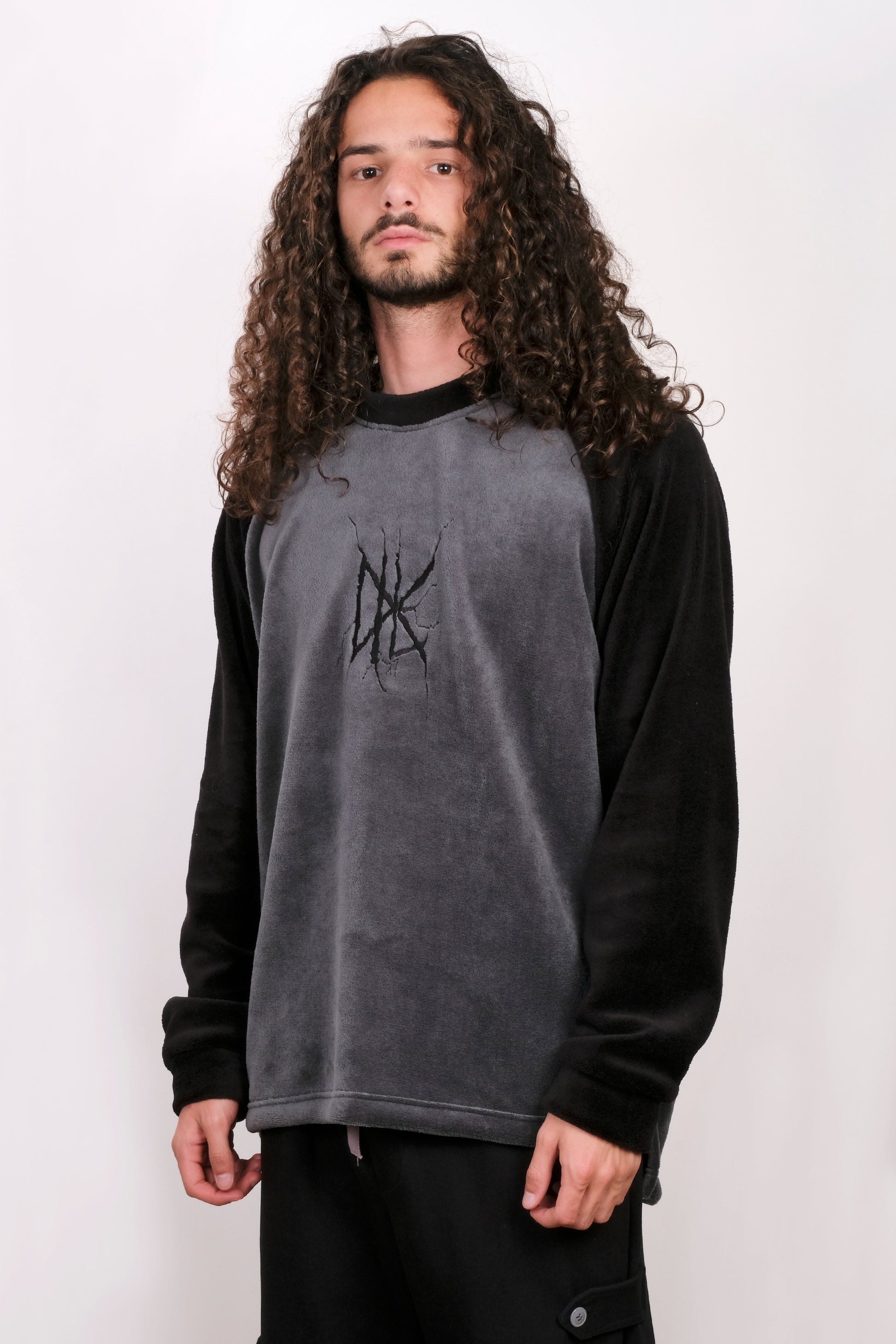 Sweatshirt Broken Skull Preta - DILE