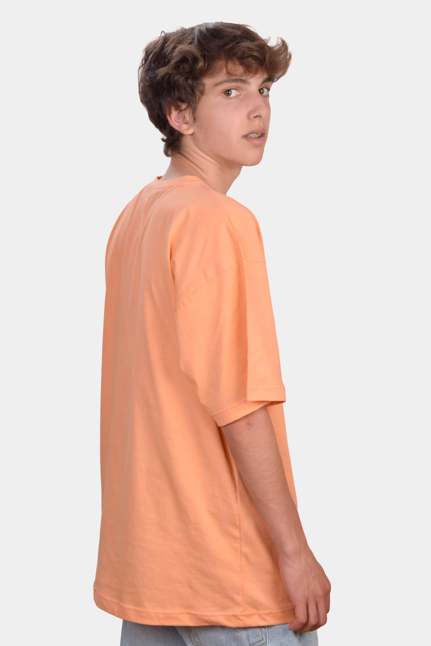 T-shirt oversize laranja com DILE bordado - dile