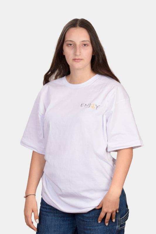 T-shirt oversize branca com polaroide estampada - dile